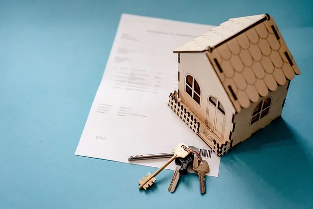 House model with keys and loan document – home loan approval process in Pakistan